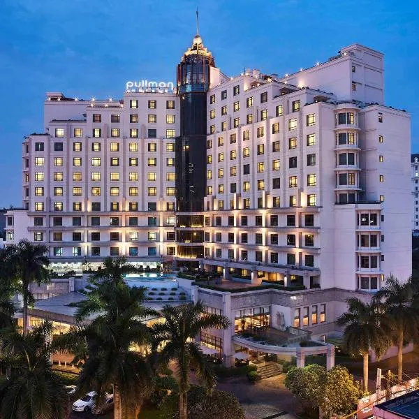 Pullman Hanoi, khách sạn ở Văn Trì