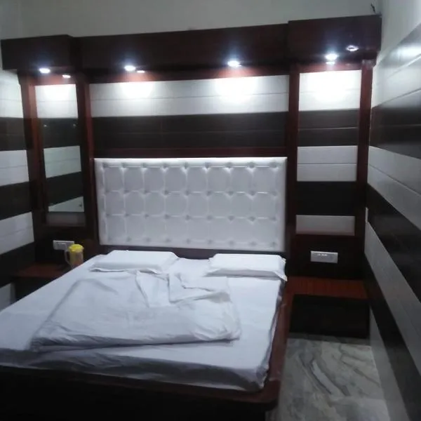 Vidya Guest House, hotel en Katra