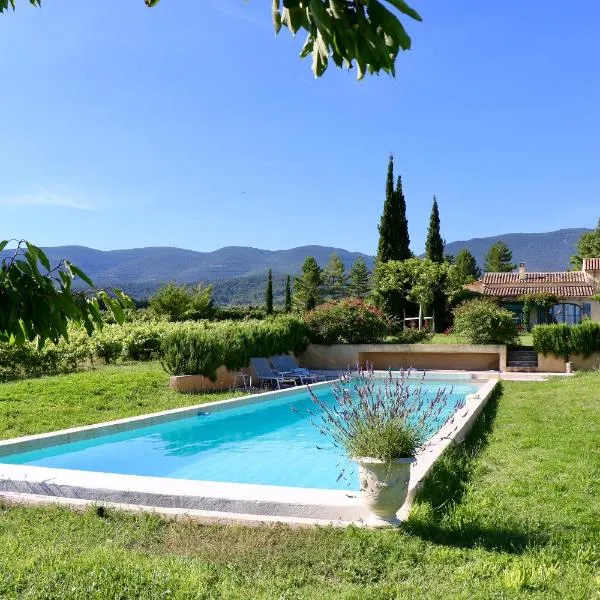 La Bastide des Vasses "L atelier", hotel in Cucuron