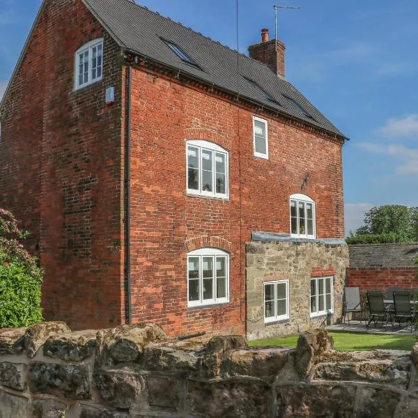 Firtree Cottage, hotel en Ashby de la Zouch