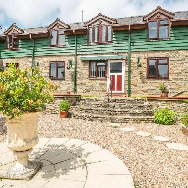 The Courtyard, hotel in Kington