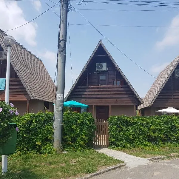 Casutele Intim, hotel din Costineşti