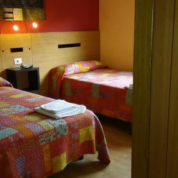 Hostal-Meson Vilasante, hótel í Tríacastela