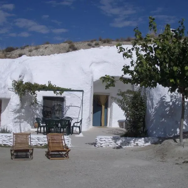 Cuevas Alcobas, hotel in Baza