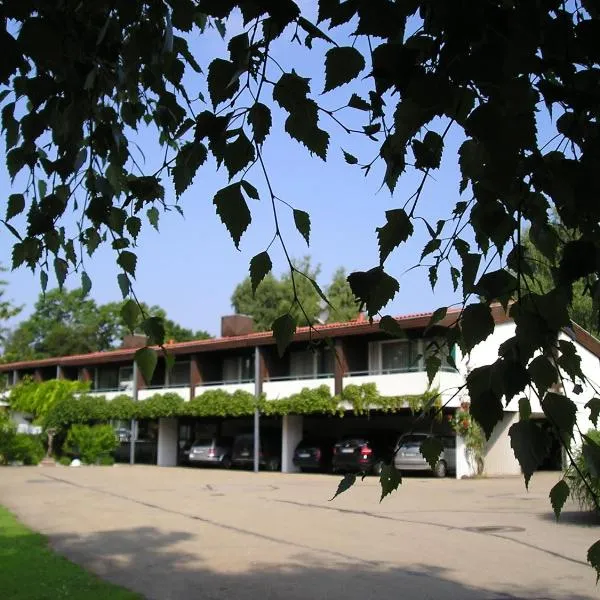 Burghotel, hotel in Nellingen