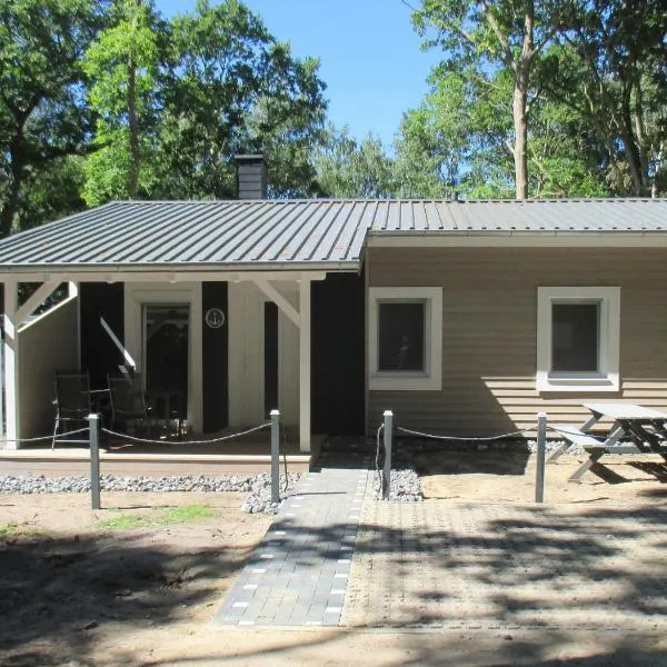 Strandhaus Vielmeer - exklusiv mit Sauna & Kamin direkt am Strand, hotel a Dranske