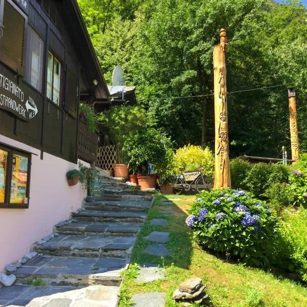 Baracca Backpacker, hotel v destinaci Aurigeno
