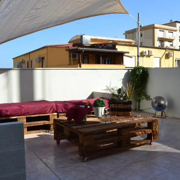 Gocce Siciliane Apartments: Porto Empedocle'de bir otel