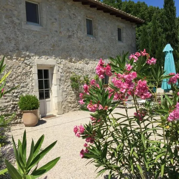 Maison de Charme dans Domaine viticole du 17ème, hotel a Tarascon
