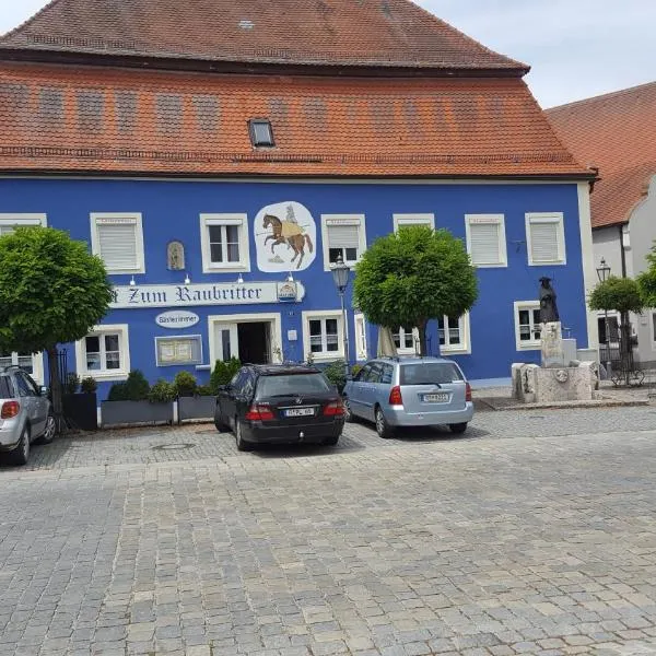 Pension "Zum Raubritter", hotel v destinaci Langquaid