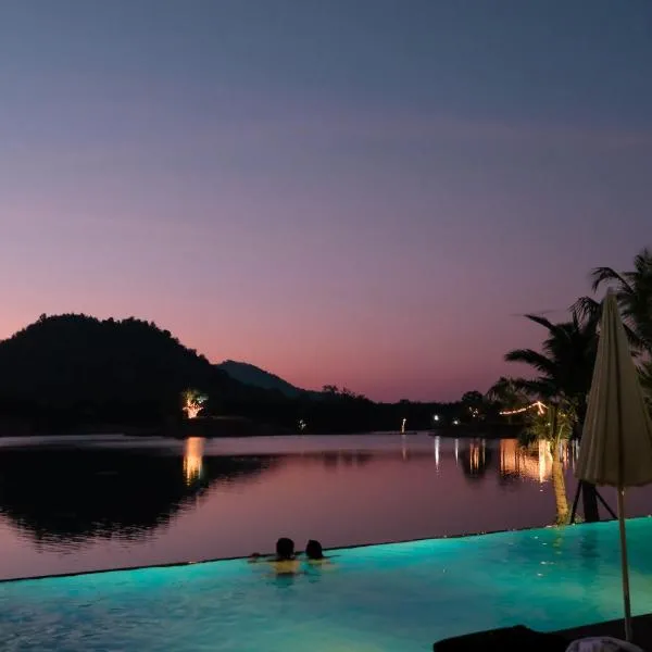 Inlaya Ratchaburi, hotel en Ratchaburi