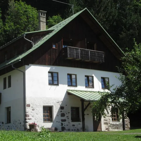 Schloss Manndorf Gästehaus, hotell sihtkohas Kötschach