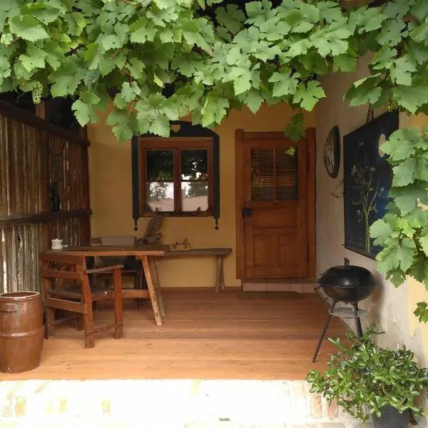 Penzion u sluníčka, hotel v destinaci Mikulov