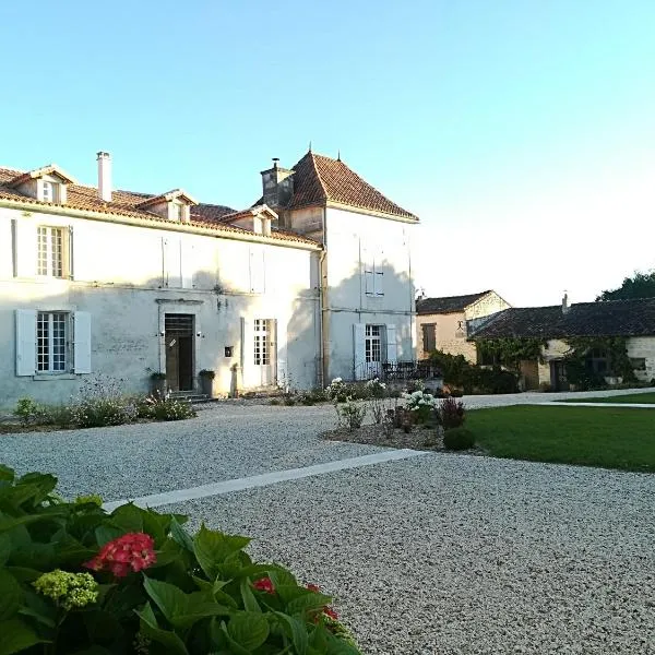 Domaine de Montboulard, hotel in Soyaux