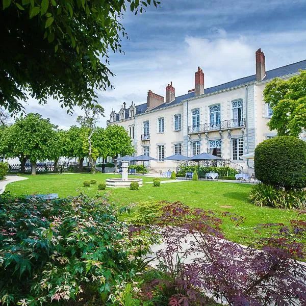 Hôtel Restaurants & Spa Perier Du Bignon, hotel v destinaci Laval