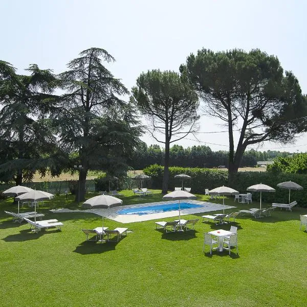 Hotel Venezia Park - ENJOY HOLIDAY, khách sạn ở Colà di Lazise