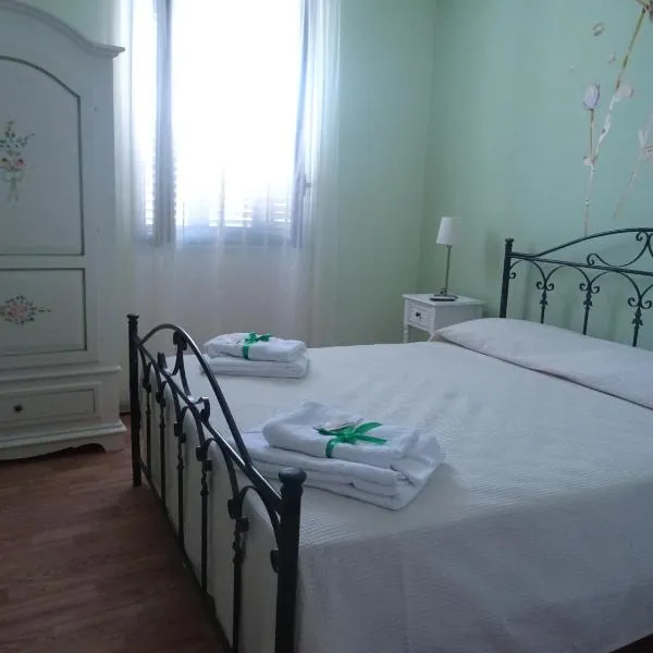 B&B Alòs, hotel in Sapri