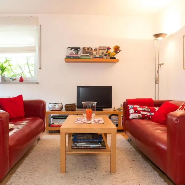 Ferienwohnung Mittendrin, Hotel in Bergisch Gladbach