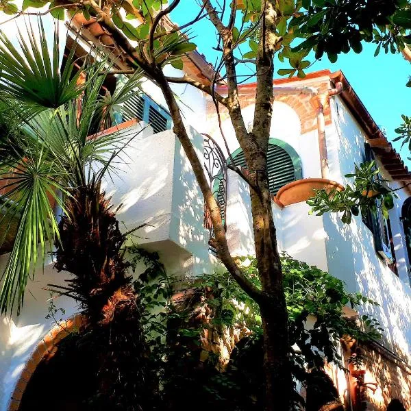 Casa Franco, хотел в Марина ди Кампо