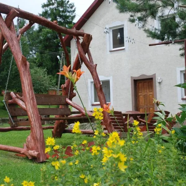 Apartamenty pod Werchowyną, hotel en Chyrowa