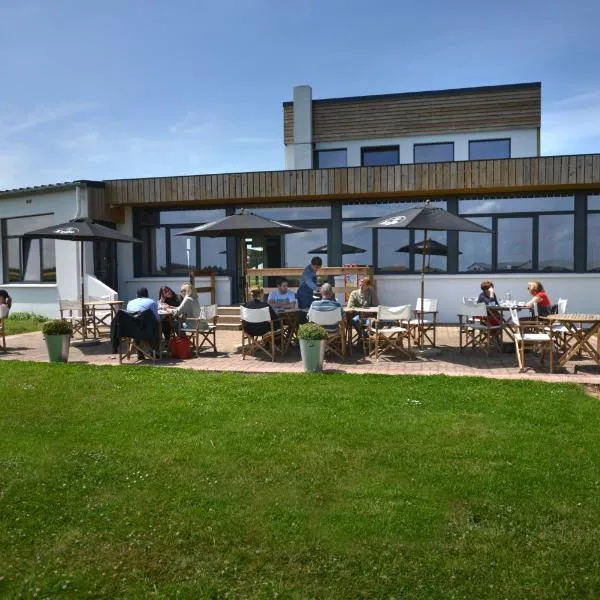 l'AERODROME DE LA BAIE DE SOMME, hotel in Drucat