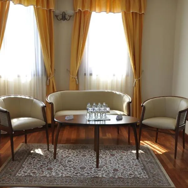 Nimród Bioszálloda és Bioétterem – hotel w mieście Karcag