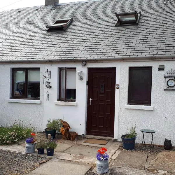 3 Knocknaha Cottage, хотел в Southend