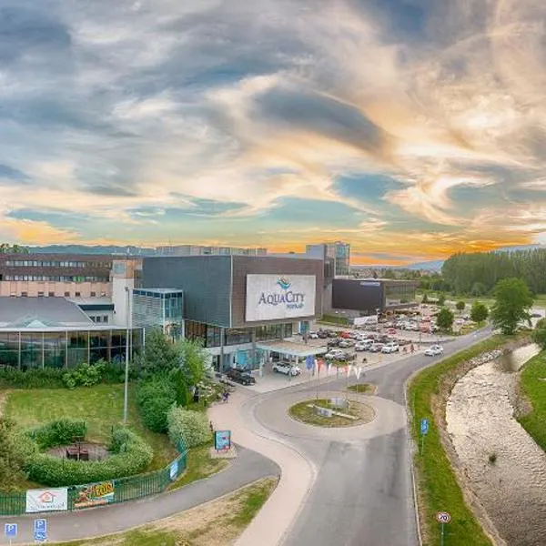 Hotel AquaCity Mountain View, hotel en Spišské Bystré