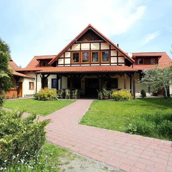 GOŚCINIEC GŁODOWO, hotel v destinaci Ruciane-Nida