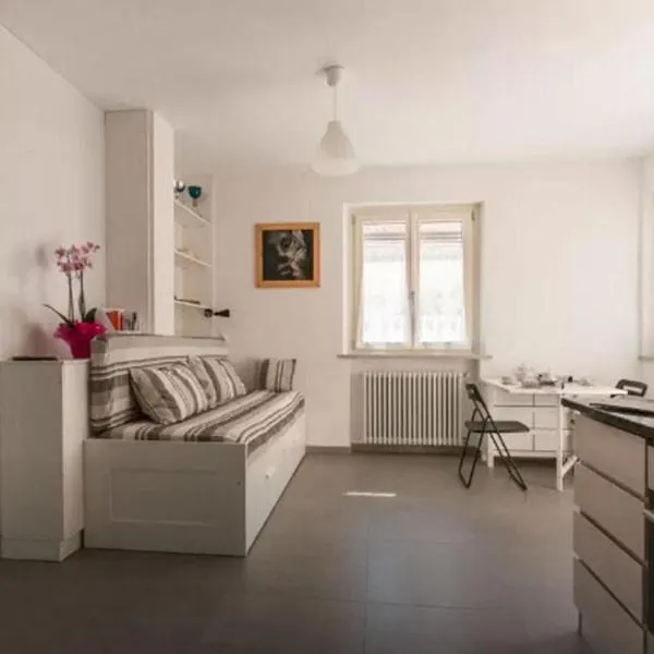 Casa dei Marmi - in Toscana 10 min dal mare, hotel v destinaci Massa