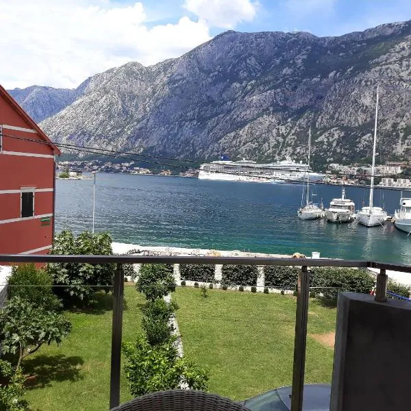 Blue eye, Prcanj, hotel in Kotor