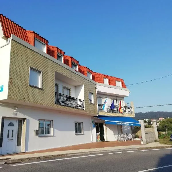 PENSION CARMEN **, hotel v destinaci Sanxenxo