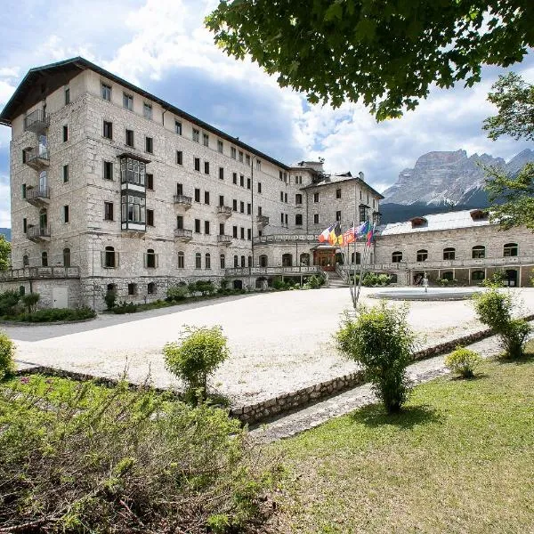 TH Borca di Cadore - Park Hotel Des Dolomites, готель у місті Валле-ді-Кадоре