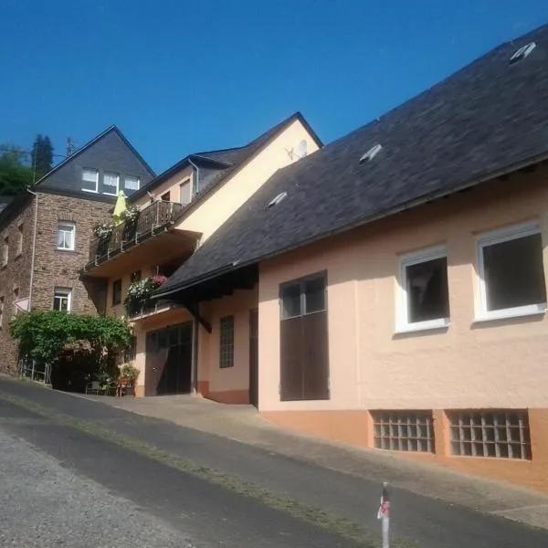 Weingut-Gästehaus Karl Otto Nalbach, готель у місті Брідель