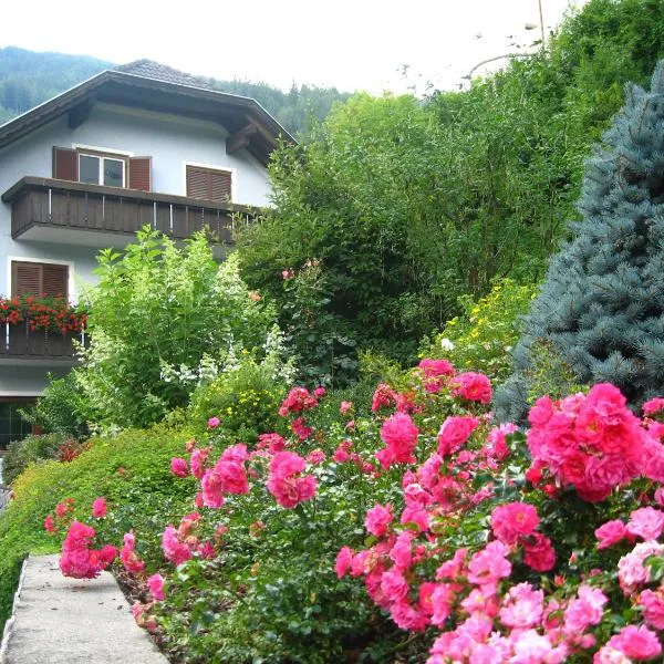 Gasthof Obermair, hotel v destinaci Chienes
