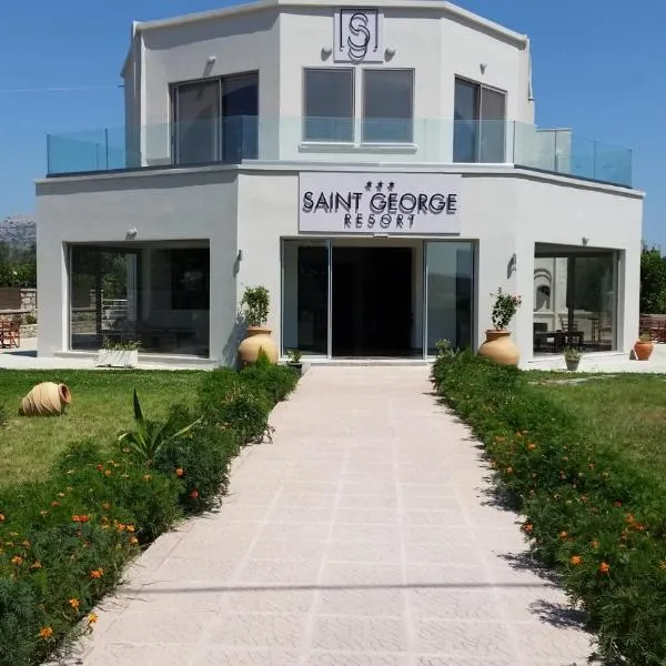 Saint George Resort、アルハンゲロスのホテル