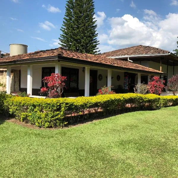 Finca La bella, hotel din La Tebaida