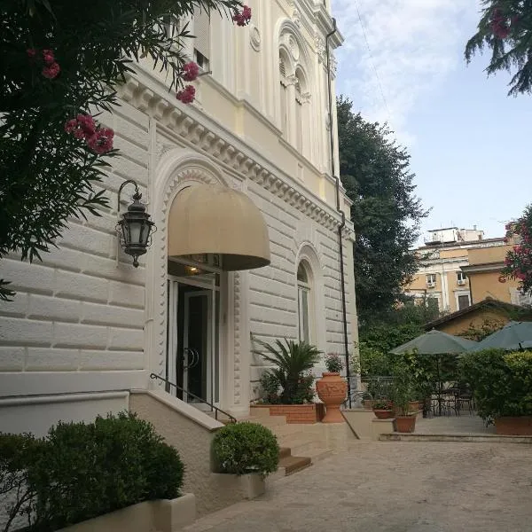 Hotel Villa Delle Rose โรงแรมในGiardinetti 