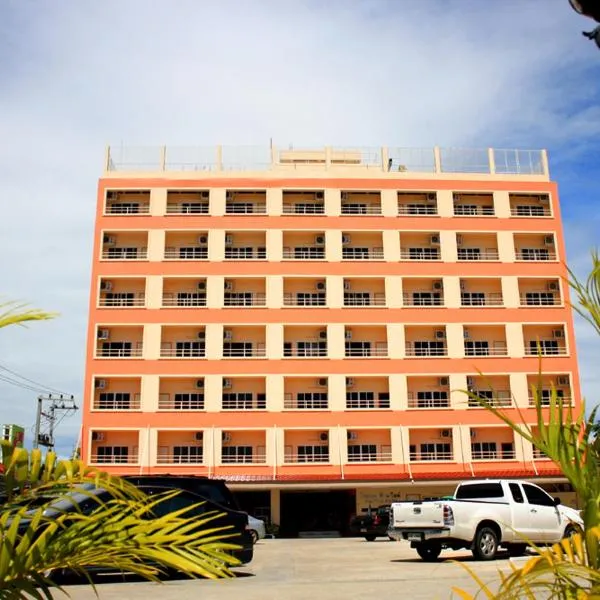 P.A. Ville Hotel, hotel a Nakhon Sawan