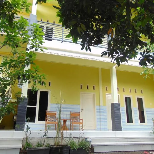 ZONA Homestay, hotel em Selong