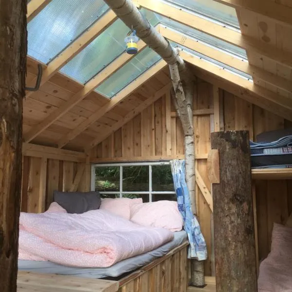 Treehouse B&B, hotel v destinaci Rabjerg