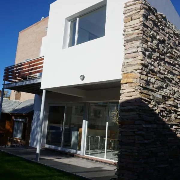 Barrancas Al Mar: Puerto Madryn'da bir otel