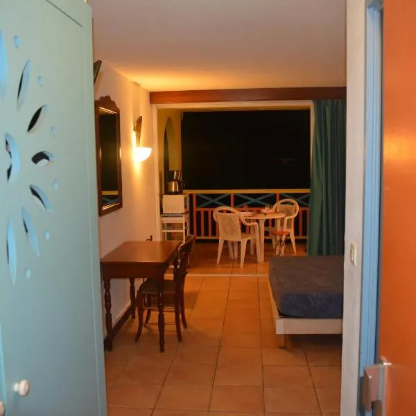 Appartement Mathena, Hotel in Caritan