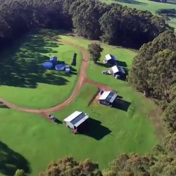 Tinglewood Cabins, hotel v destinaci Walpole