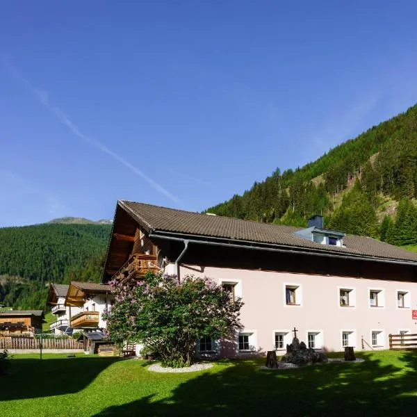 Ferienhaus Meins, hotel v destinaci Kals am Großglockner