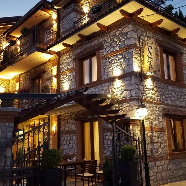 Vila Dante Boutique Hotel, hotel di Tushemisht