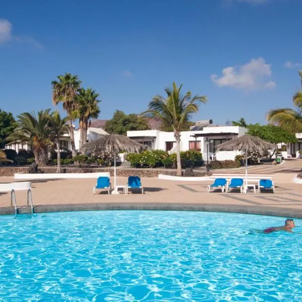 Bungalows Playa Limones, hotel in Playa Blanca