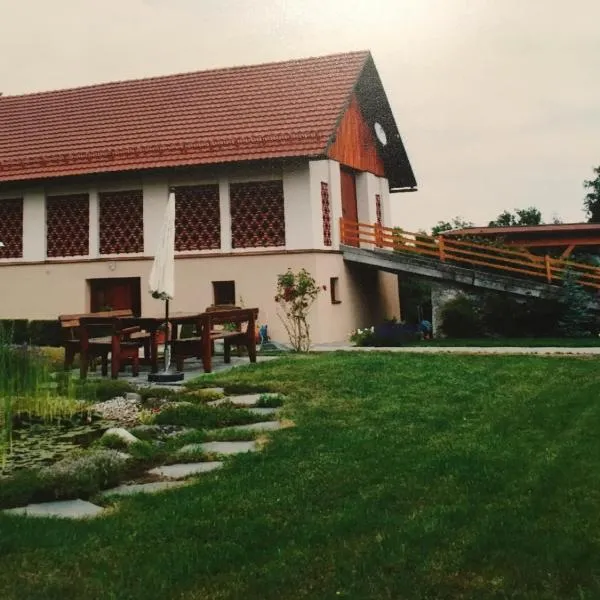 Naturresidenz Kropfitsch, hotel v destinaci Krumpendorf am Wörthersee