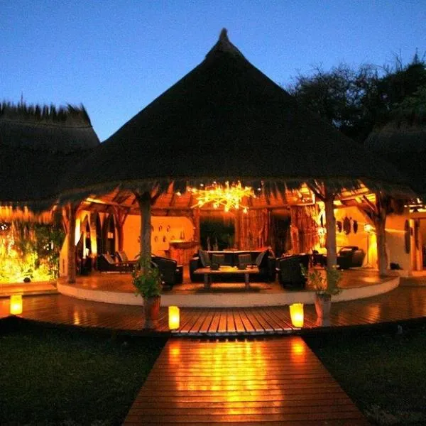Camp Kwando – hotel w mieście Luzibalule