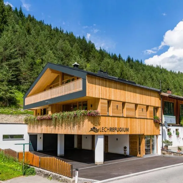 Lechrefugium Ferienwohnungen am Lechweg & Lechradweg, hotel em Steeg